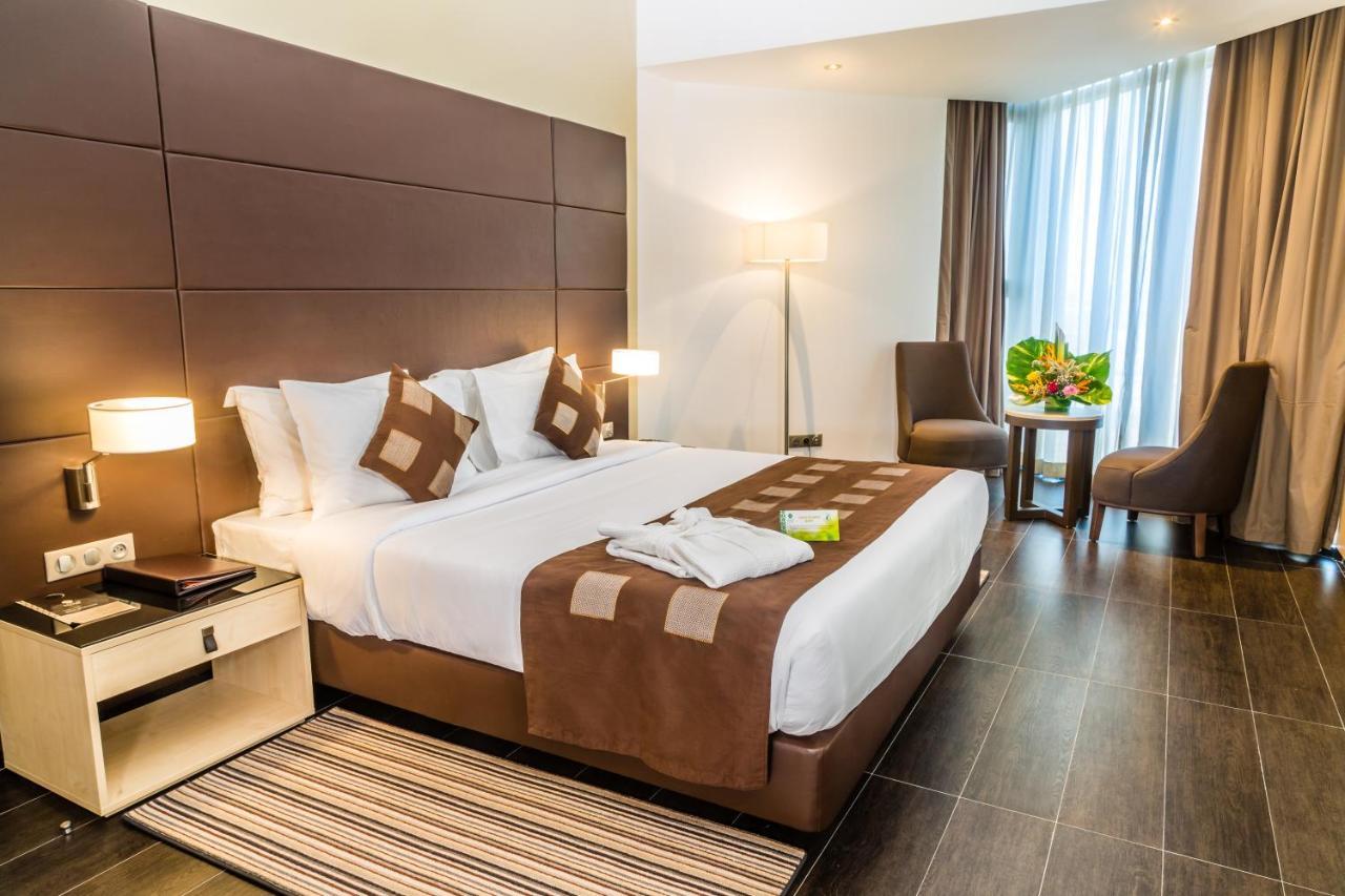 Azalai Hotel Абиджан Екстериор снимка