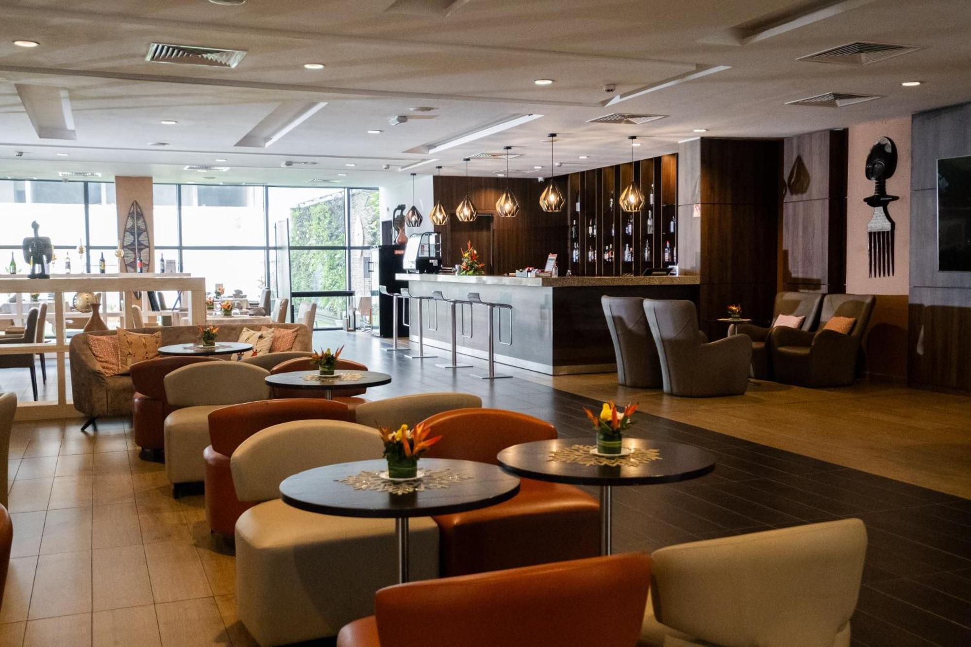 Azalai Hotel Абиджан Екстериор снимка