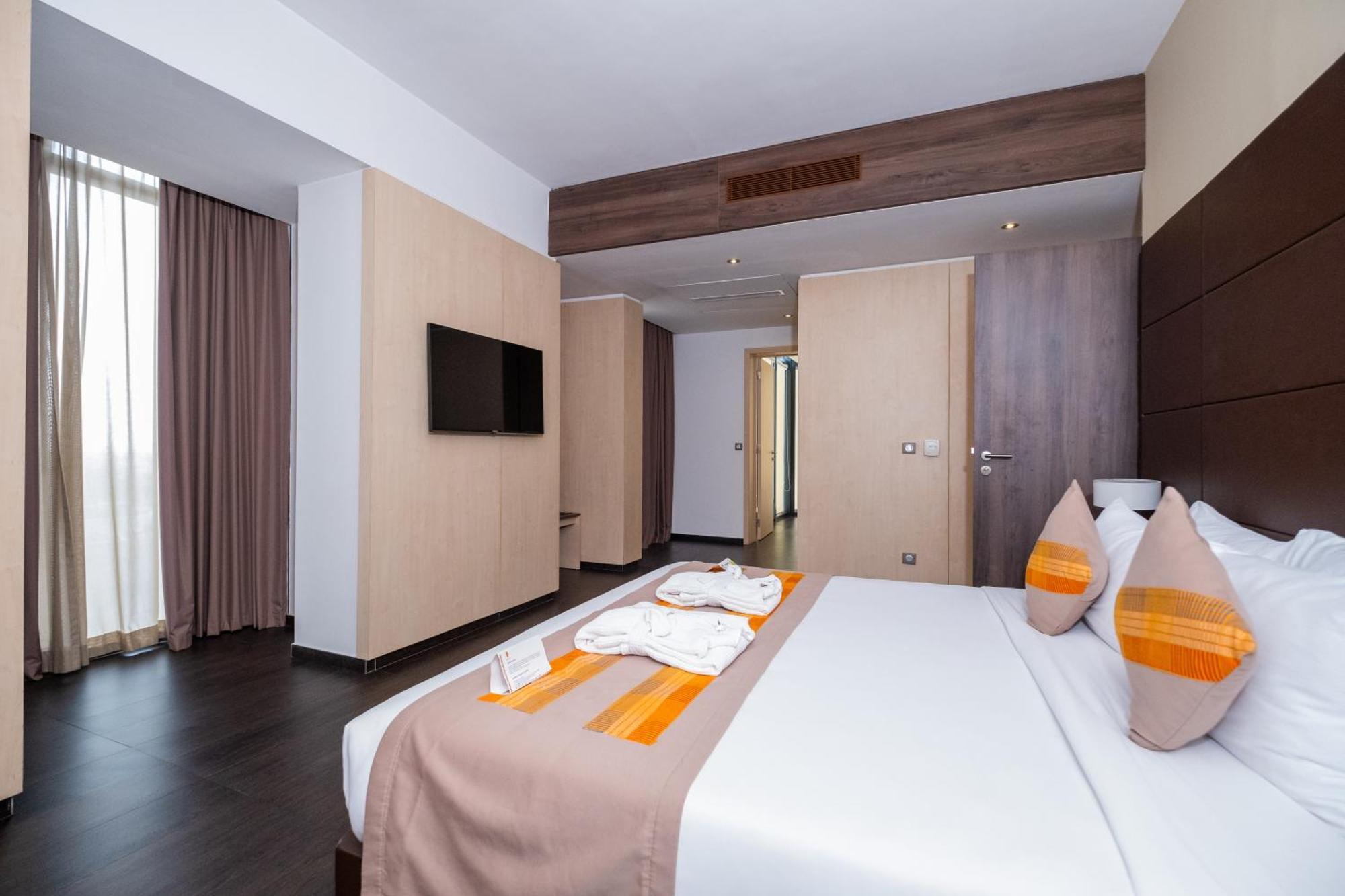 Azalai Hotel Абиджан Екстериор снимка
