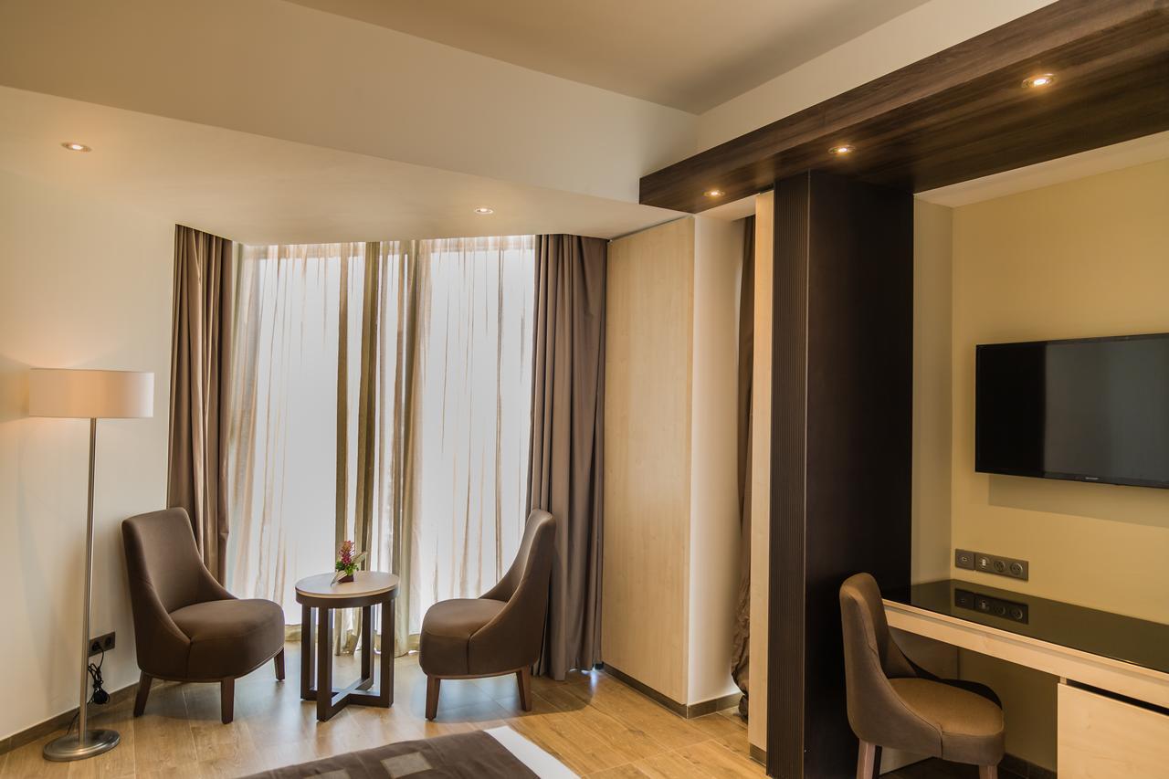 Azalai Hotel Абиджан Екстериор снимка