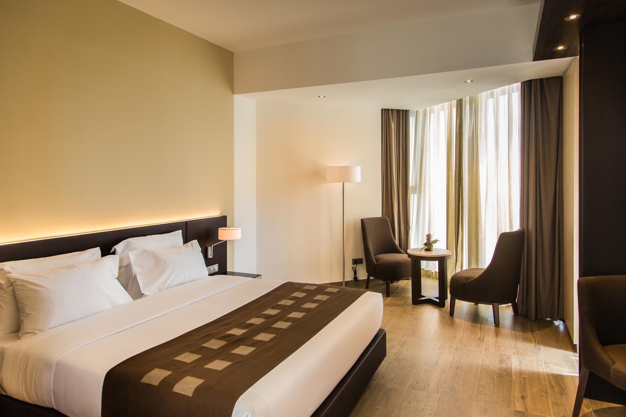 Azalai Hotel Абиджан Екстериор снимка